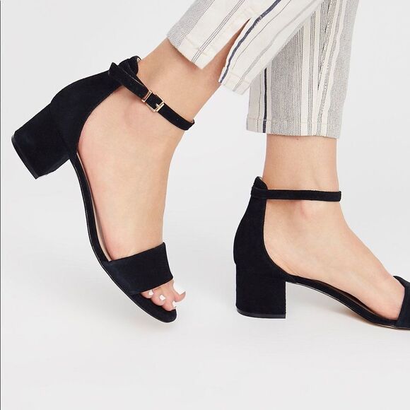 ✨HP✨Stangarone Suede Open Toe Ankle Strap Sandals✨ - Picture 1 of 9